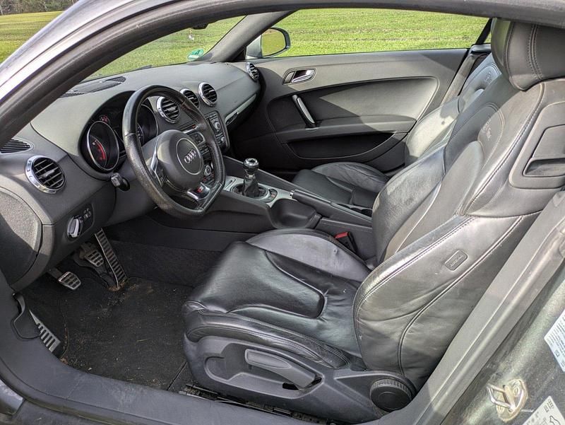 Gebraucht Audi TT 160 PS (117 kW) 2012 Grau Coupé