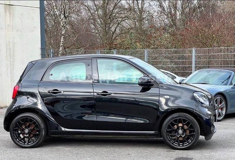 Gebraucht Smart ForFour Passion 90 PS (66 kW) 2015 Schwarz Kleinwagen
