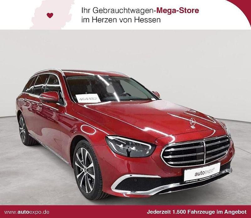 Gebraucht Mercedes E300 194 PS (142 kW) 2022 Rot Limousine