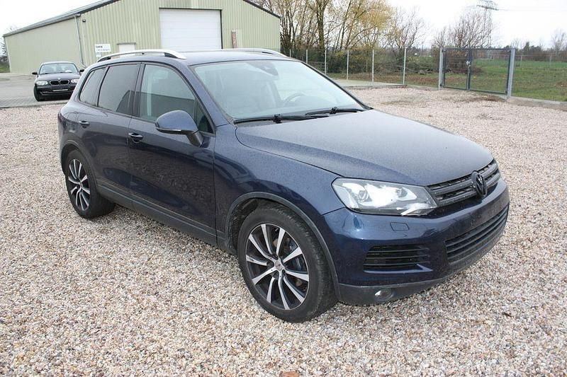 Gebraucht VW Touareg 204 PS (150 kW) 2011 Blau SUV