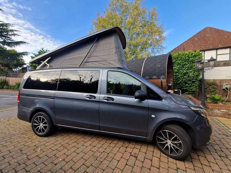 Gebraucht 2019 Mercedes V250 Avantgarde Edition Van / Kleinbus | 38.900 € (Guter Preis) - Bild 1/4