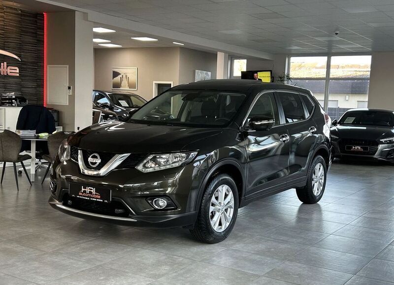 Grün Gebraucht 2015 Nissan X-Trail 360º SUV | 15.999 € (Fairer Preis) - Bild 1/4