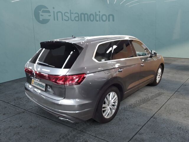 Grau Gebraucht 2024 VW Touareg Elegance SUV | 57.800 € (Guter Preis) - Bild 1/2
