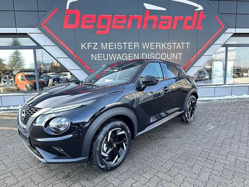 Neu Nissan Juke Acenta 114 PS (83 kW) 2026 Schwarz SUV