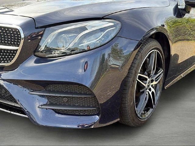 Gebraucht Mercedes E400 AMG 330 PS (242 kW) 2020 Blau Cabrio