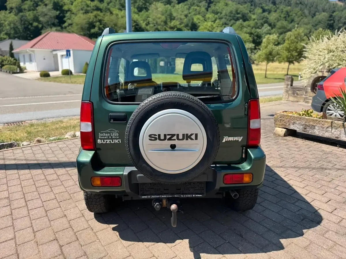 Gebraucht Suzuki Jimny 86 PS (63 kW) 2011 Grün SUV