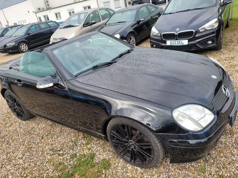 Schwarz Gebraucht 2002 Mercedes SLK200 Edition Cabrio | 4.980 € (Guter Preis) - Bild 1/4
