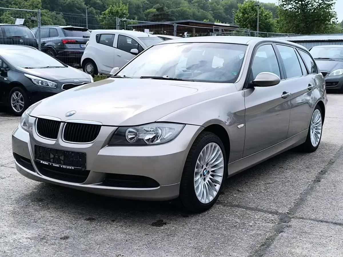Gebraucht BMW 318 Comfort Edition 122 PS (89 kW) 2007 Platinbronze metallic Kombi