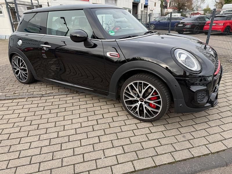 Gebraucht Mini John Cooper Works 231 PS (169 kW) 2019 Schwarz Kleinwagen