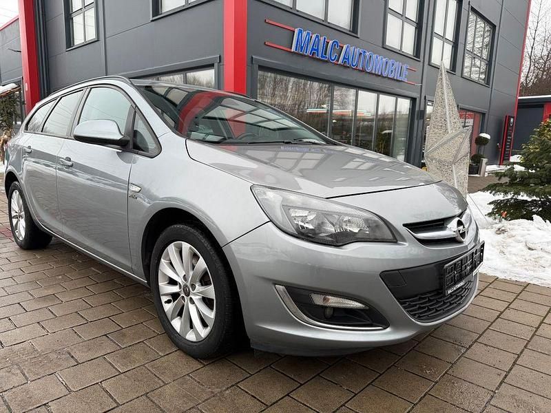 Silber Gebraucht 2013 Opel Astra Active Kombi | 4.800 € (Etwas zu teuer) - Bild 1/4
