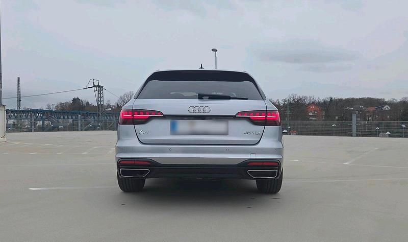 Gebraucht Audi A4 Ambiente 204 PS (150 kW) 2021 Silber Kombi