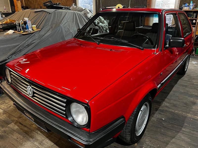 Gebraucht VW Golf III 54 PS (39 kW) 1991 Rot Kleinwagen