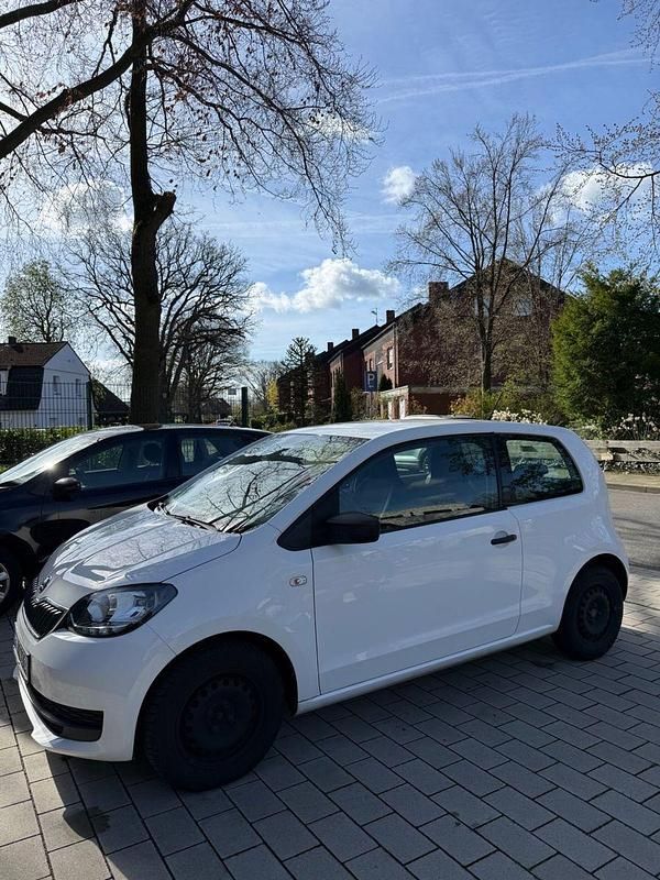 Gebraucht Skoda Citigo Active 60 PS (44 kW) 2018 Weiß Kleinwagen