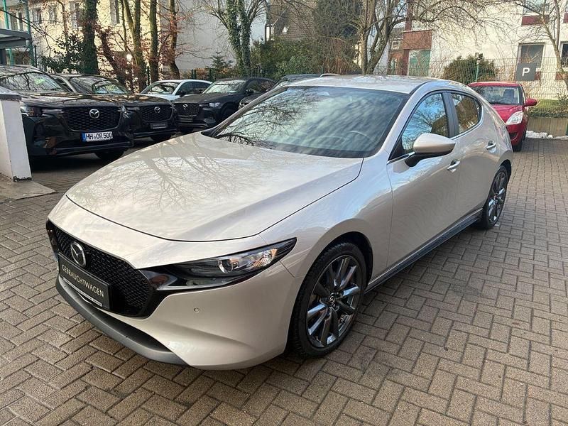 Gebraucht Mazda 3 Center-Line 140 PS (102 kW) 2025 Braun Limousine