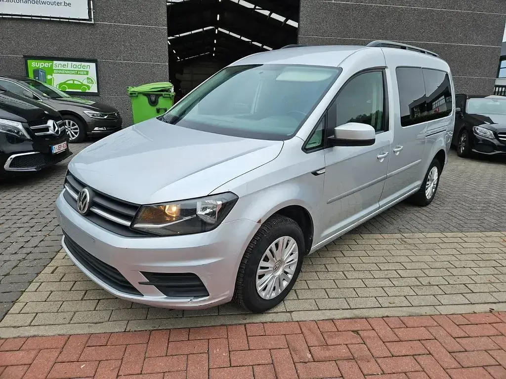 Usata VW Caddy 102 CV (75 kW) 2018 Argento Monovolume