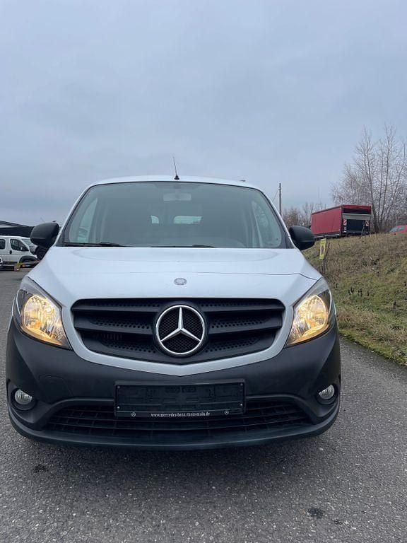 Gebraucht Mercedes Citan 112 114 PS (83 kW) 2018 Weiß Van / Kleinbus