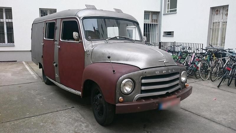 Usado Opel Blitz 100 HP (73 kW) 1959 Andere farben Van