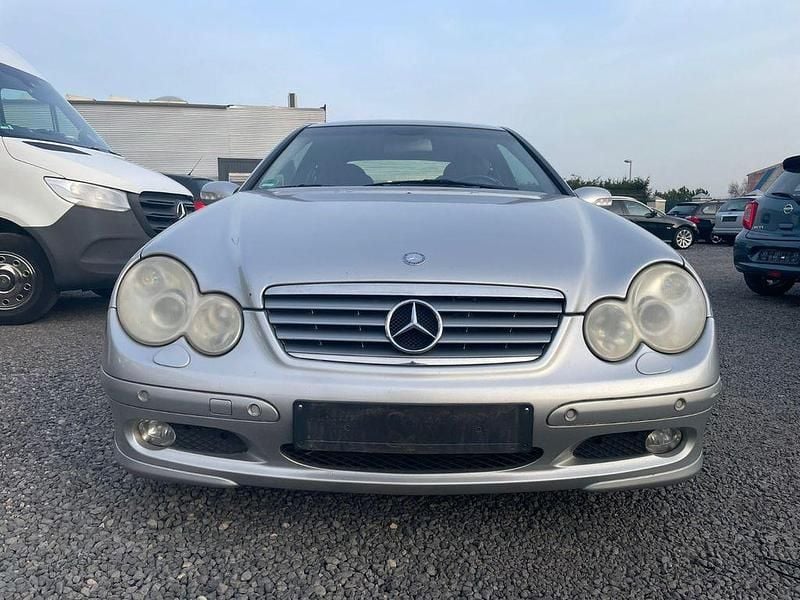 Gebraucht Mercedes C200 163 PS (119 kW) 2003 Silber Coupé