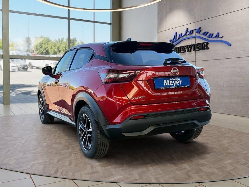 Neu Nissan Juke 114 PS (83 kW) 2025 Fuji sunset rot / schwarz SUV