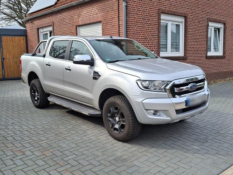 Gebraucht Ford Ranger Limited 200 PS (147 kW) 2018 Silber Pickup