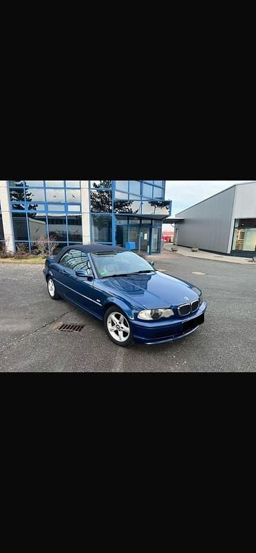 Gebraucht BMW 318 Cabriolet 143 PS (105 kW) 2002 Blau Cabrio