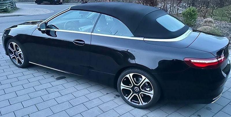 Second-hand Mercedes E350 299 CP (219 kW) 2017 Negru Cabrio
