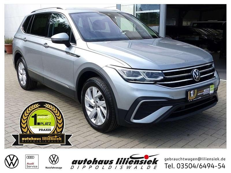 Silber Gebraucht 2022 VW Tiguan Allspace Life SUV | 33.690 € (Fairer Preis) - Bild 1/4