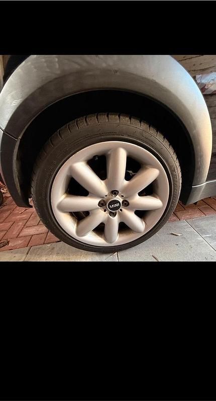 Second-hand Mini ONE 90 CP (66 kW) 2002 Negru Hatchback