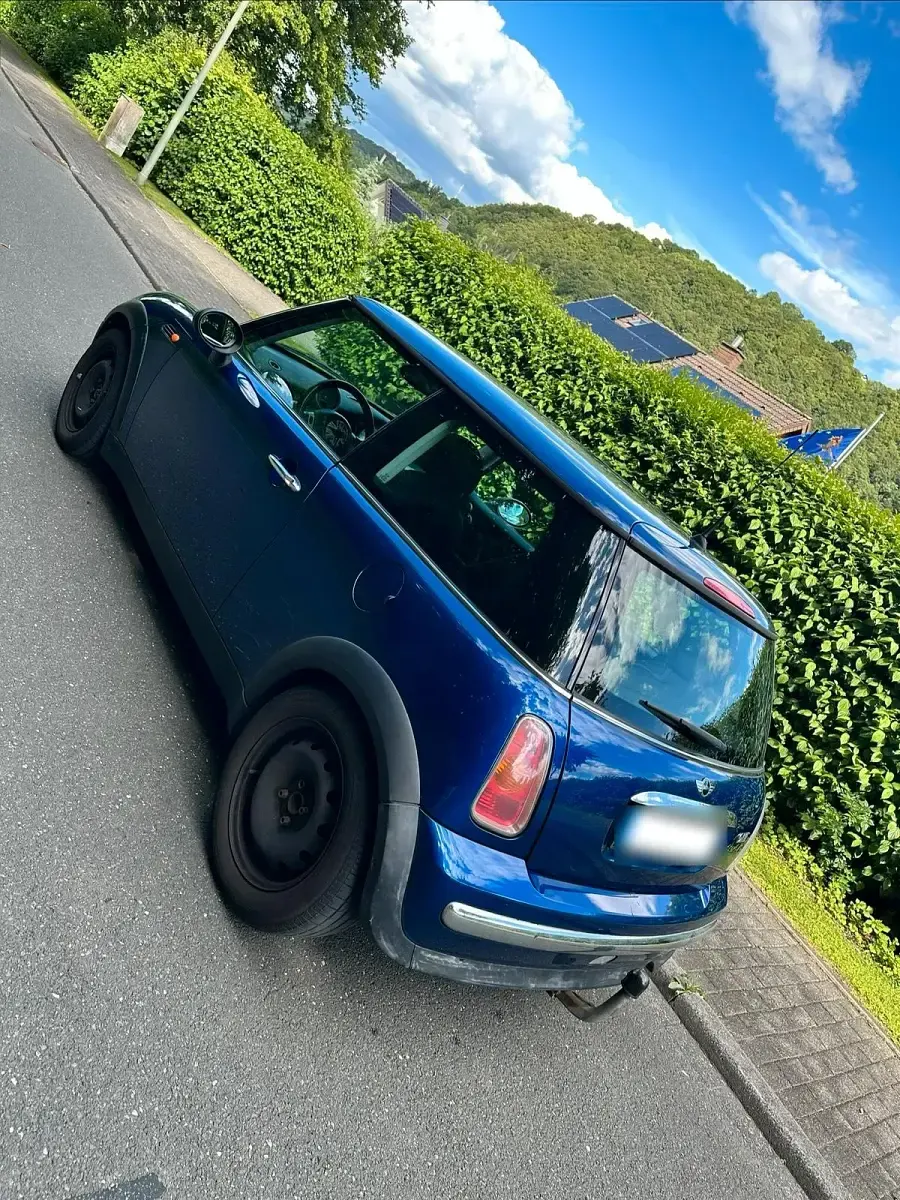 Gebraucht Mini Cooper 90 PS (66 kW) 2004 Blau Kleinwagen