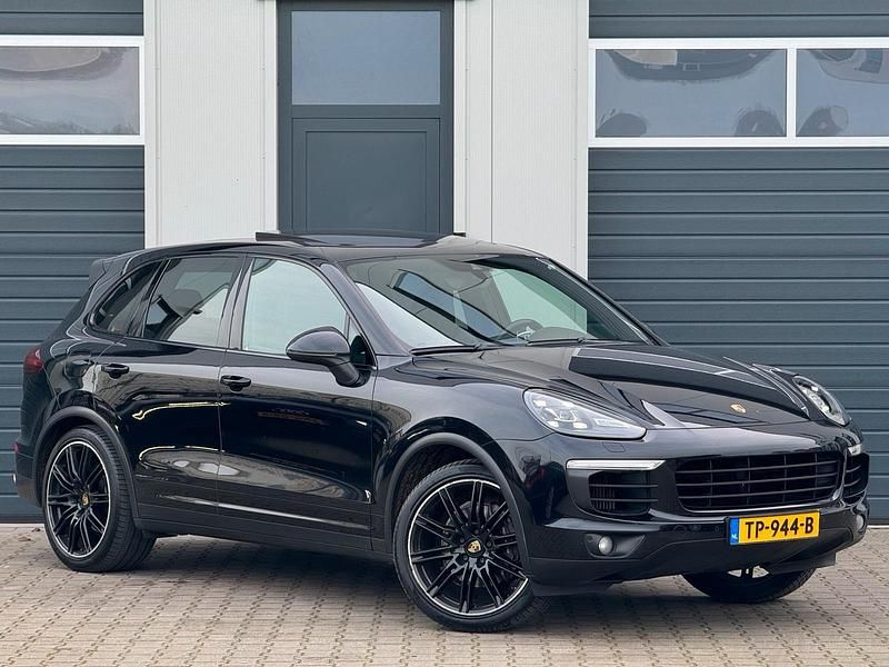 Gebraucht Porsche Cayenne 262 PS (192 kW) 2015 Schwarz SUV