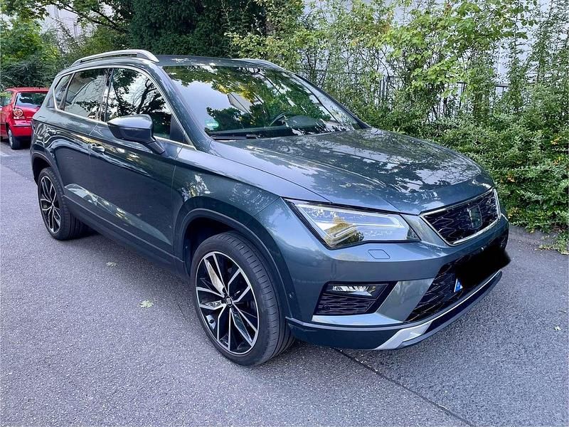 Grau Gebraucht 2019 Seat Ateca 4Drive SUV | 20.499 € (Fairer Preis) - Bild 1/4