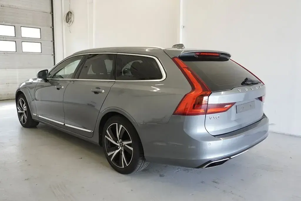 Gebraucht Volvo V90 Inscription 235 PS (172 kW) 2017 Grau Kombi