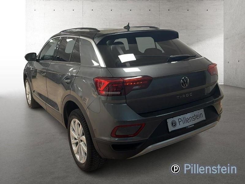 Gebraucht VW T-Roc Life 110 PS (80 kW) 2023 Grau SUV
