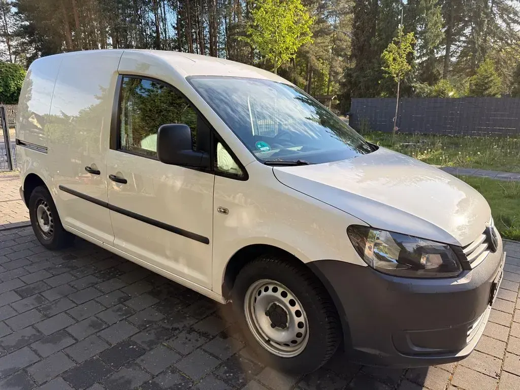 Gebraucht VW Caddy 102 PS (75 kW) 2013 Weiß Van / Kleinbus