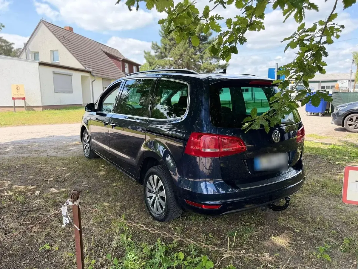 Gebraucht VW Sharan 140 PS (102 kW) 2011 Blau Van / Kleinbus