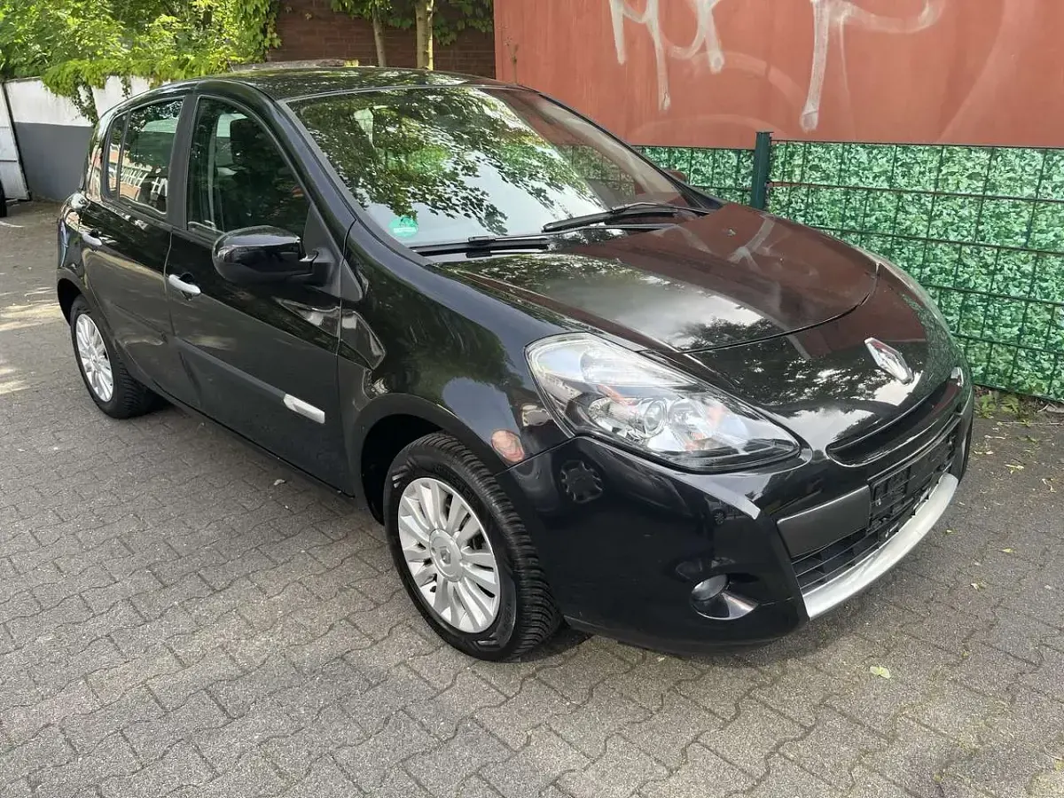 Gebraucht Renault Clio Dynamique 75 PS (55 kW) 2010 Perlmuttschwarz Kleinwagen