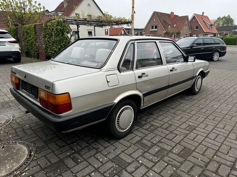 Second-hand Audi 80 73 CP (53 kW) 1986 Gri Berlinǎ