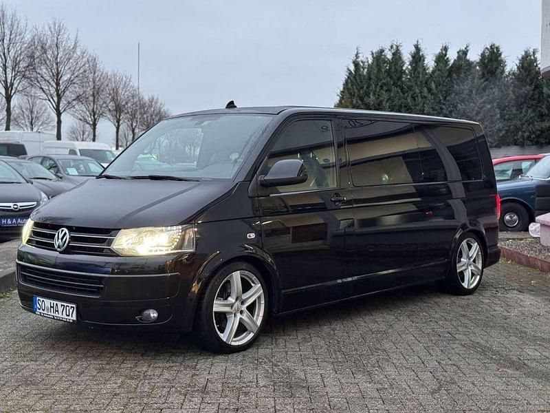 Gebraucht VW Transporter 179 PS (131 kW) 2015 Deep black perleffekt Van