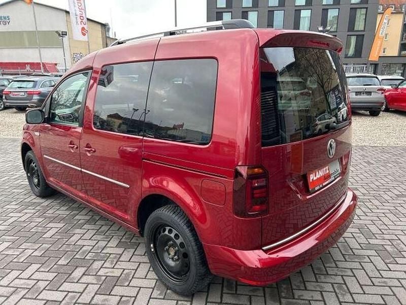Gebraucht VW Caddy Highline 131 PS (96 kW) 2020 Fortanarot Van / Kleinbus