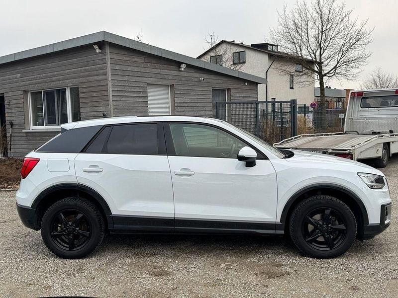 Gebraucht Audi Q2 Sport 116 PS (85 kW) 2019 Weiß SUV