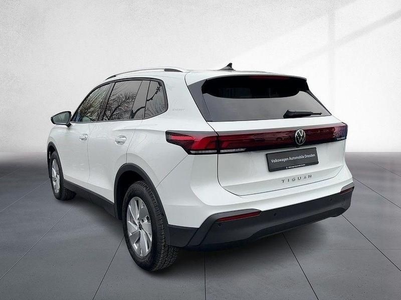 Neu VW Tiguan Life 150 PS (110 kW) 2026 Weiß SUV