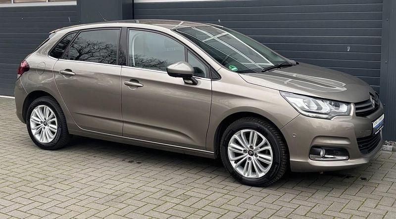 Gebraucht Citroën C4 SELECTION 110 PS (80 kW) 2017 Grau Limousine