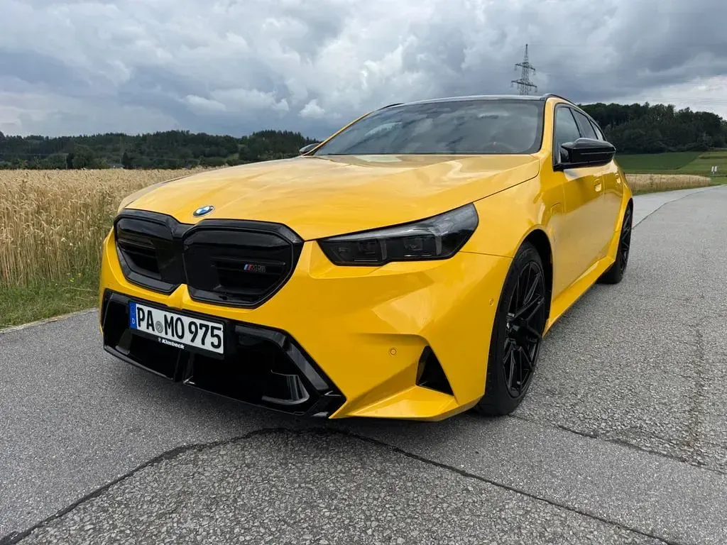 Gebraucht BMW M5 Performance 727 PS (534 kW) 2025 Gelb Limousine