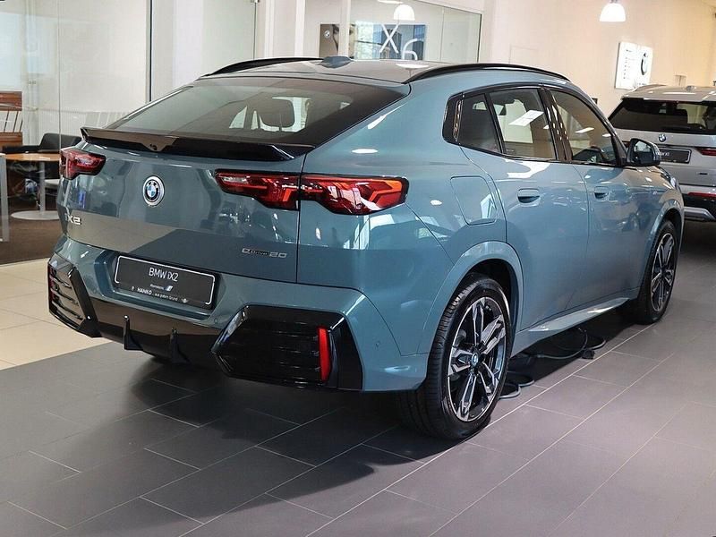 Gebraucht BMW iX2 Performance 150 kW (204 PS) 2025 Grün SUV