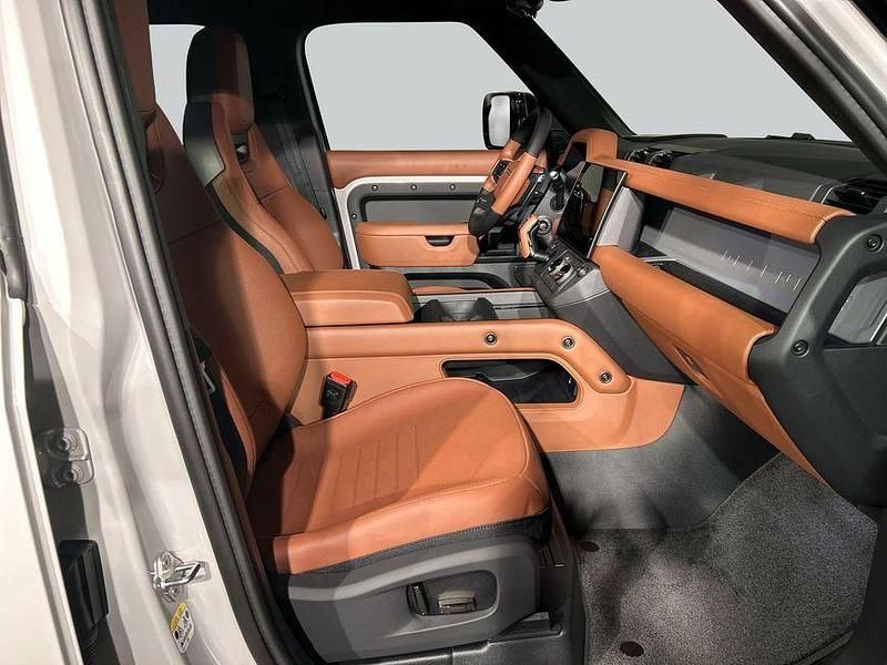 Neu Land Rover Defender 635 PS (467 kW) 2026 Grau SUV