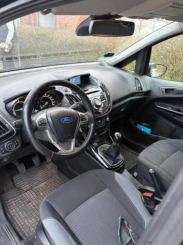 Gebraucht Ford B-MAX 95 PS (69 kW) 2014 Schwarz Van / Kleinbus