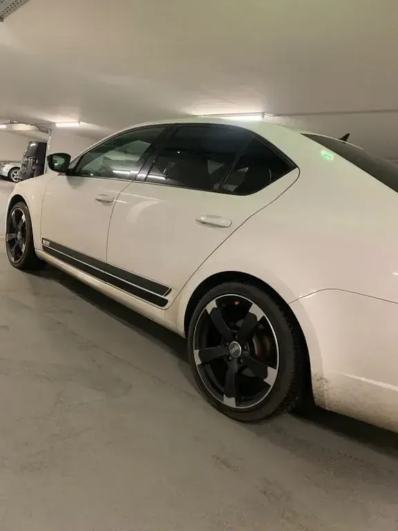Gebraucht Skoda Octavia RS 220 PS (161 kW) 2015 Weiß Limousine