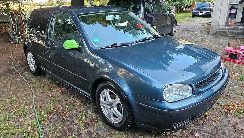 Gebraucht VW Golf IV 75 PS (55 kW) 2002 Grau Kleinwagen