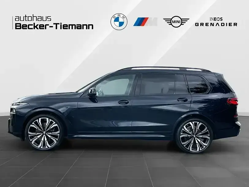 Gebraucht BMW X7 M Sport 381 PS (280 kW) 2023 M carbonschwarz SUV