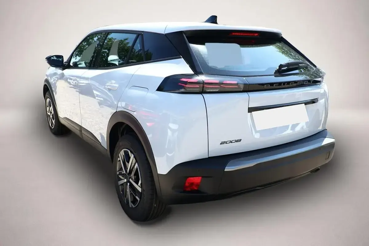 Neu Peugeot 2008 Style 101 PS (74 kW) 2026 Manufacturer SUV